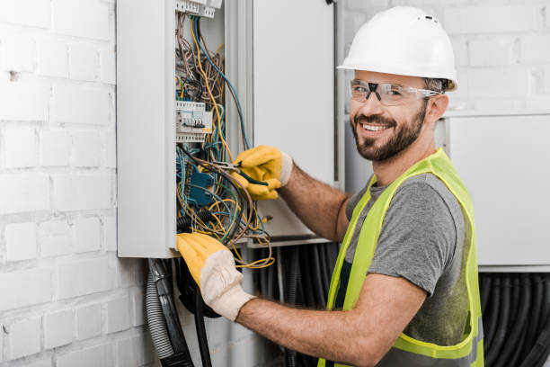 Best Circuit Breaker Repair  in Rainbow Lakes Estates, FL